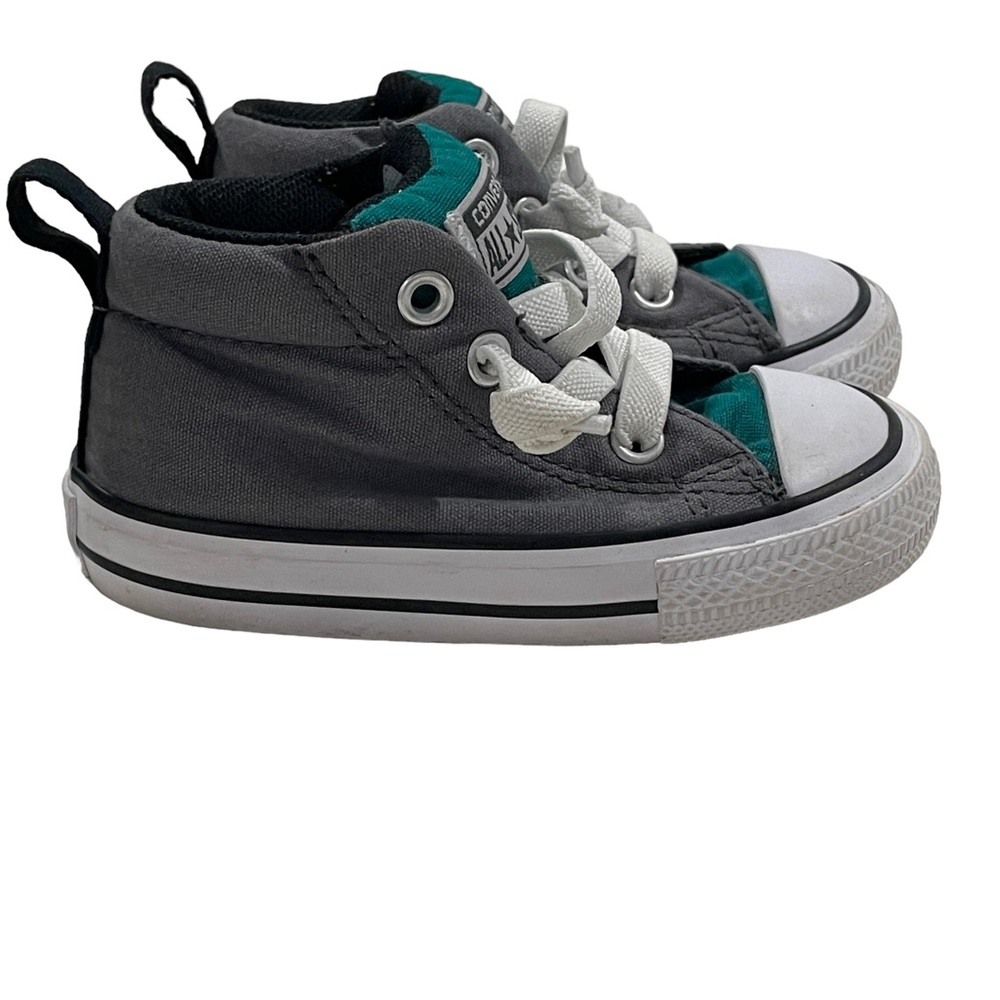 Converse Allstars toddler high top sneakers size 5
